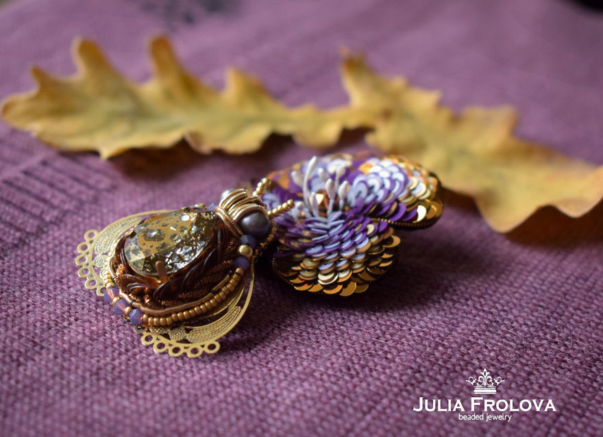 Russian Artist Creates Shiny Insect Jewelry Using Beads