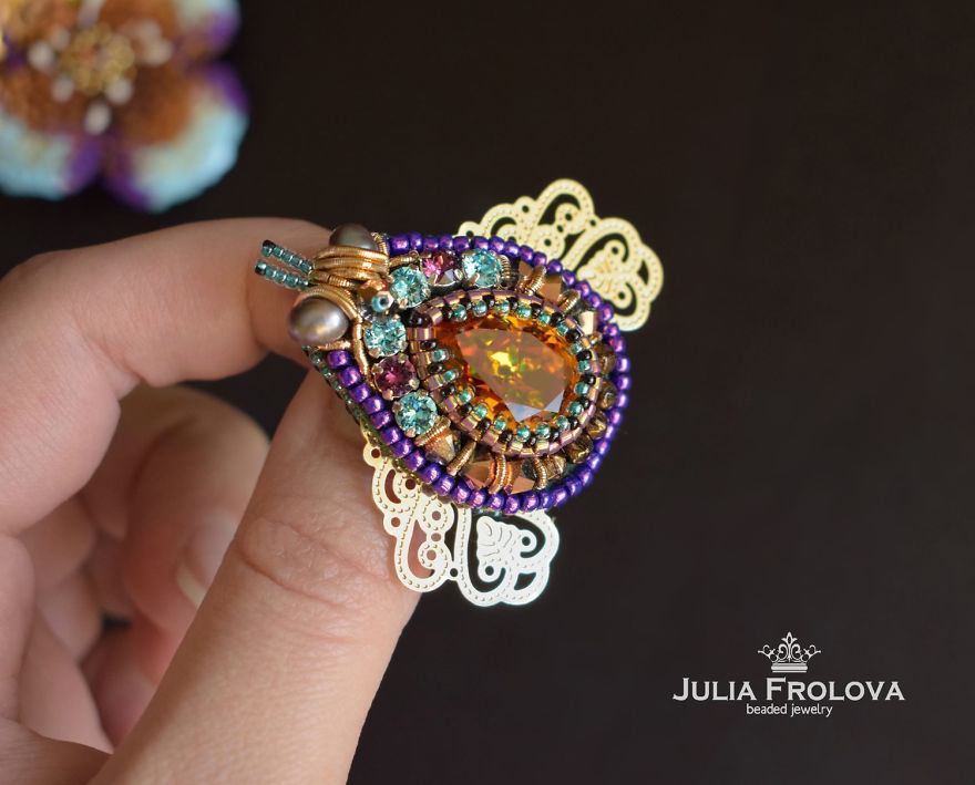 Russian Artist Creates Shiny Insect Jewelry Using Beads