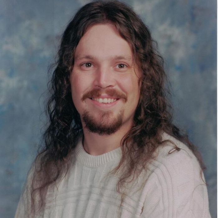 People Are Sharing Embarrassing Childhood Photos Of Their Significant Others, And It’s Too Funny People Are Sharing Embarrassing Childhood Photos Of Their Significant Others, And It’s Too Funny