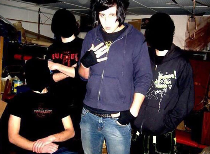 People Are Sharing Embarrassing Childhood Photos Of Their Significant Others, And It’s Too Funny People Are Sharing Embarrassing Childhood Photos Of Their Significant Others, And It’s Too Funny