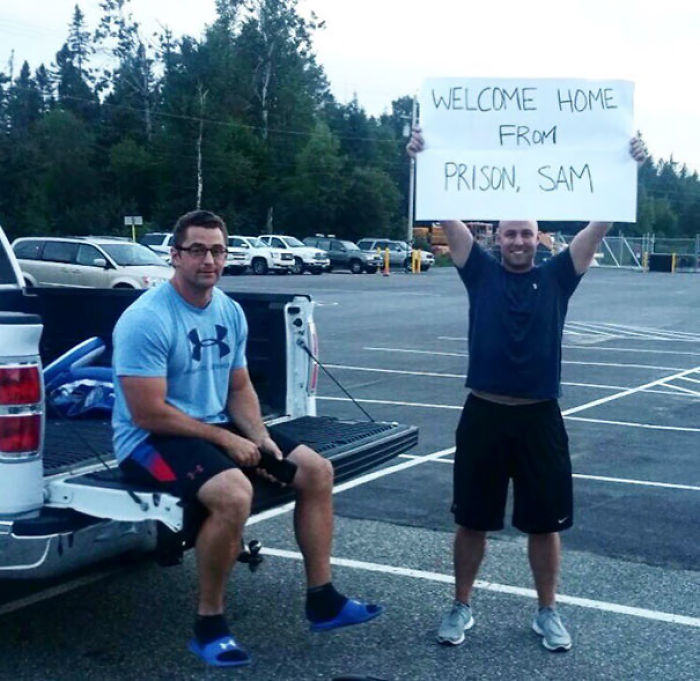 84 Funny Airport Pickup Signs That Made Everyone Chuckle 84 Funny Airport Pickup Signs That Made Everyone Chuckle