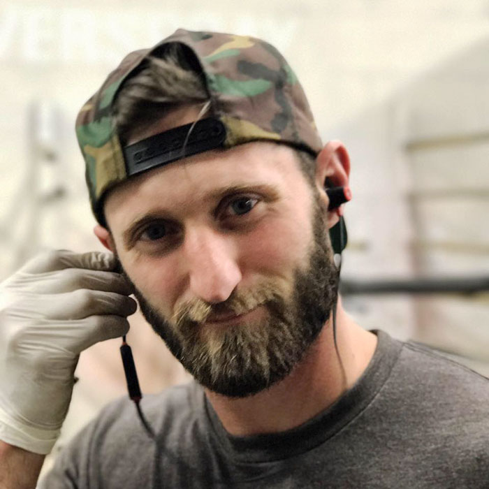 Former Marine Who Stole A Truck To Save Vegas Shooting Victims Just Got This Message From The Car Owner Former Marine Who Stole A Truck To Save Vegas Shooting Victims Just Got This Message From The Car Owner