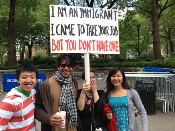 66 Times People Hilariously Trolled Protesters