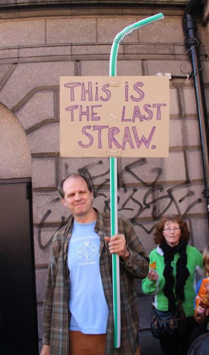 66 Times People Hilariously Trolled Protesters