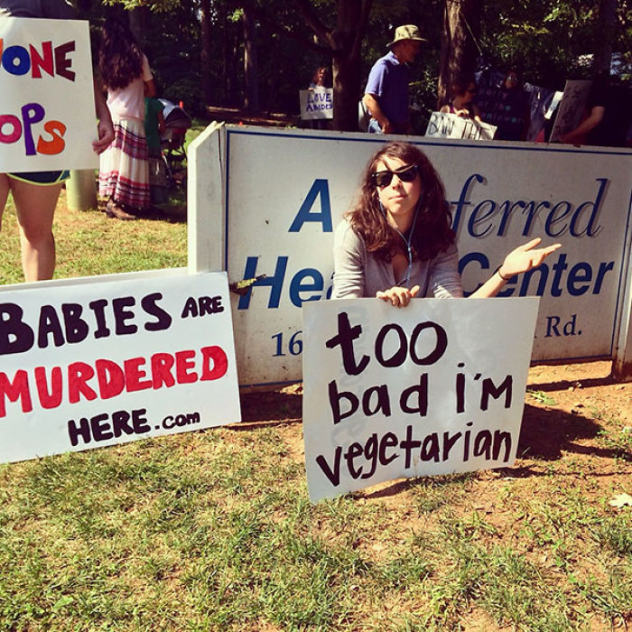 66 Times People Hilariously Trolled Protesters
