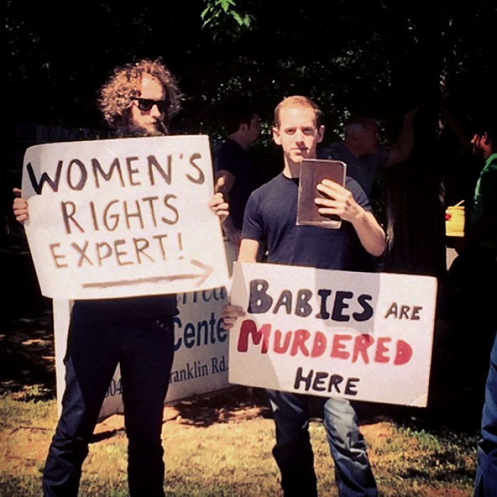 66 Times People Hilariously Trolled Protesters
