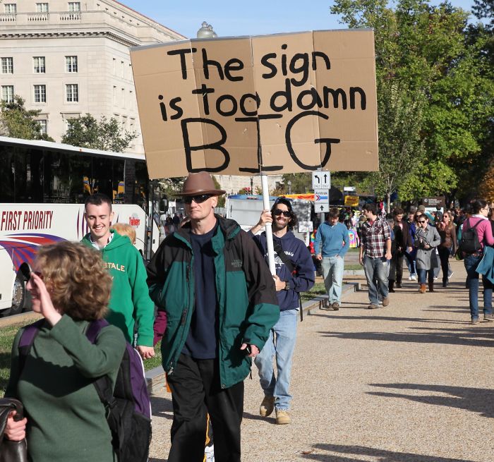 66 Times People Hilariously Trolled Protesters