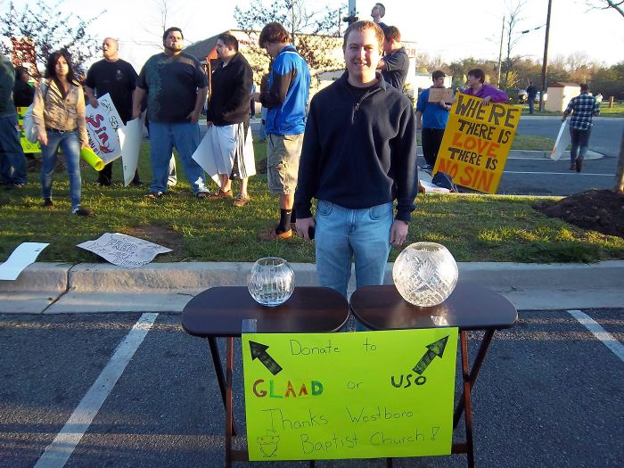 66 Times People Hilariously Trolled Protesters