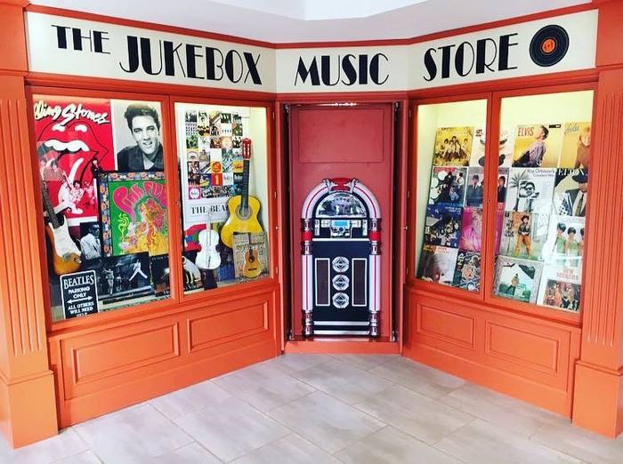 This Care Home In Britain Was Modelled Like The Past To Make Dementia Patients Feel At Home