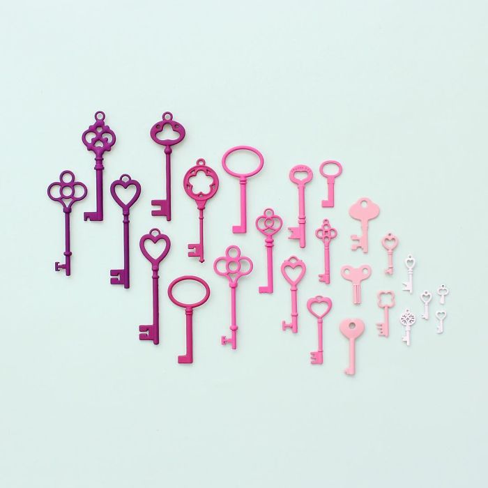 Satisfying Arrangements Of Everyday Objects By Caroline South Satisfying Arrangements Of Everyday Objects By Caroline South