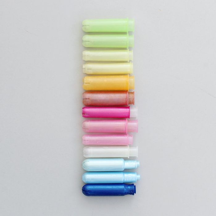 Satisfying Arrangements Of Everyday Objects By Caroline South Satisfying Arrangements Of Everyday Objects By Caroline South