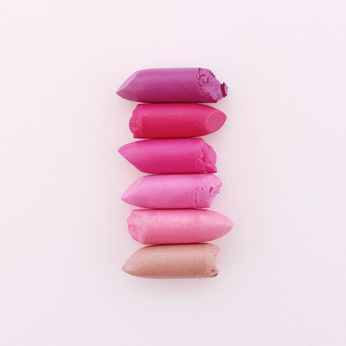 Satisfying Arrangements Of Everyday Objects By Caroline South Satisfying Arrangements Of Everyday Objects By Caroline South