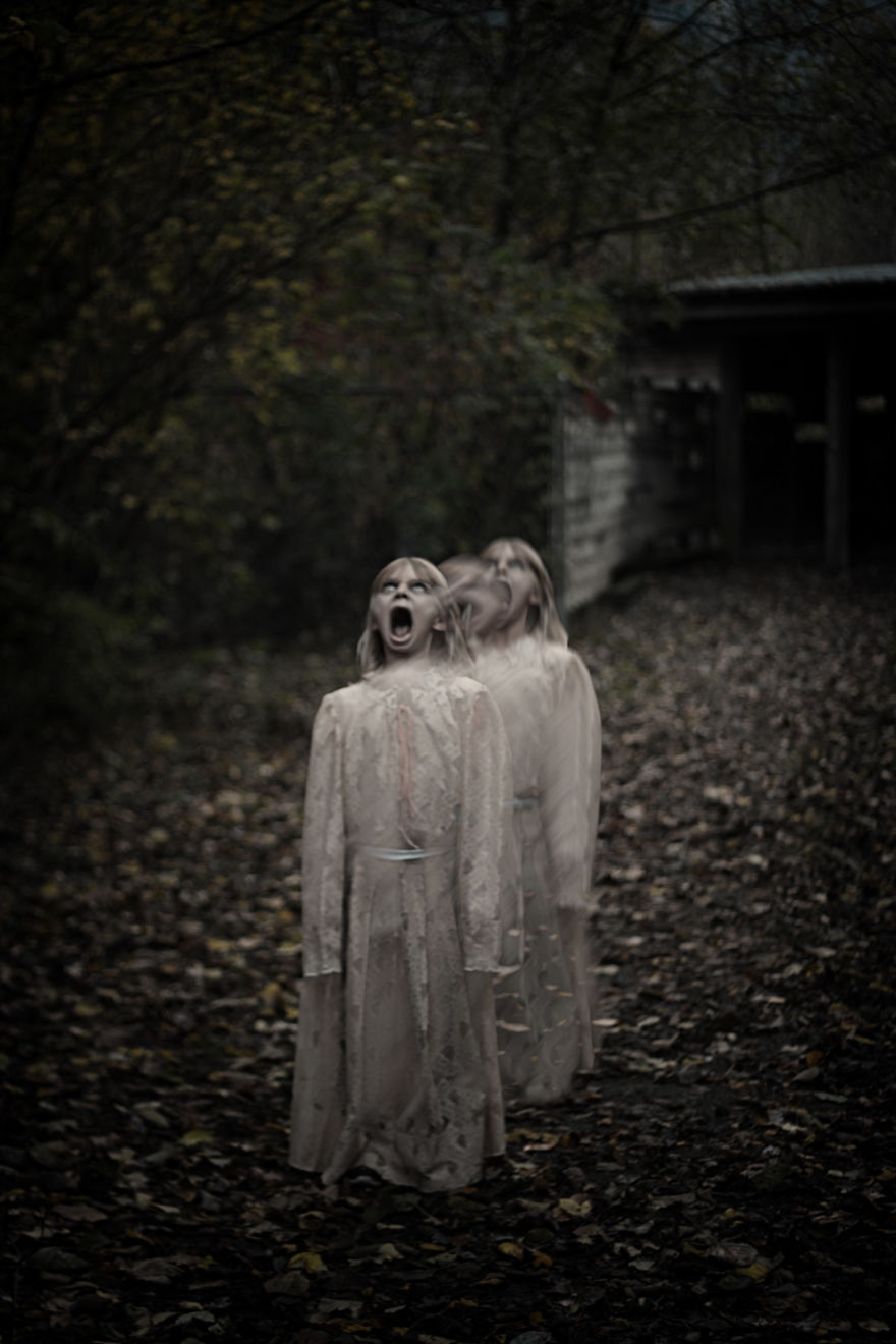 I Take My Kids Halloween To The Next Level With Eerie Photo Shoots I Take My Kids Halloween To The Next Level With Eerie Photo Shoots