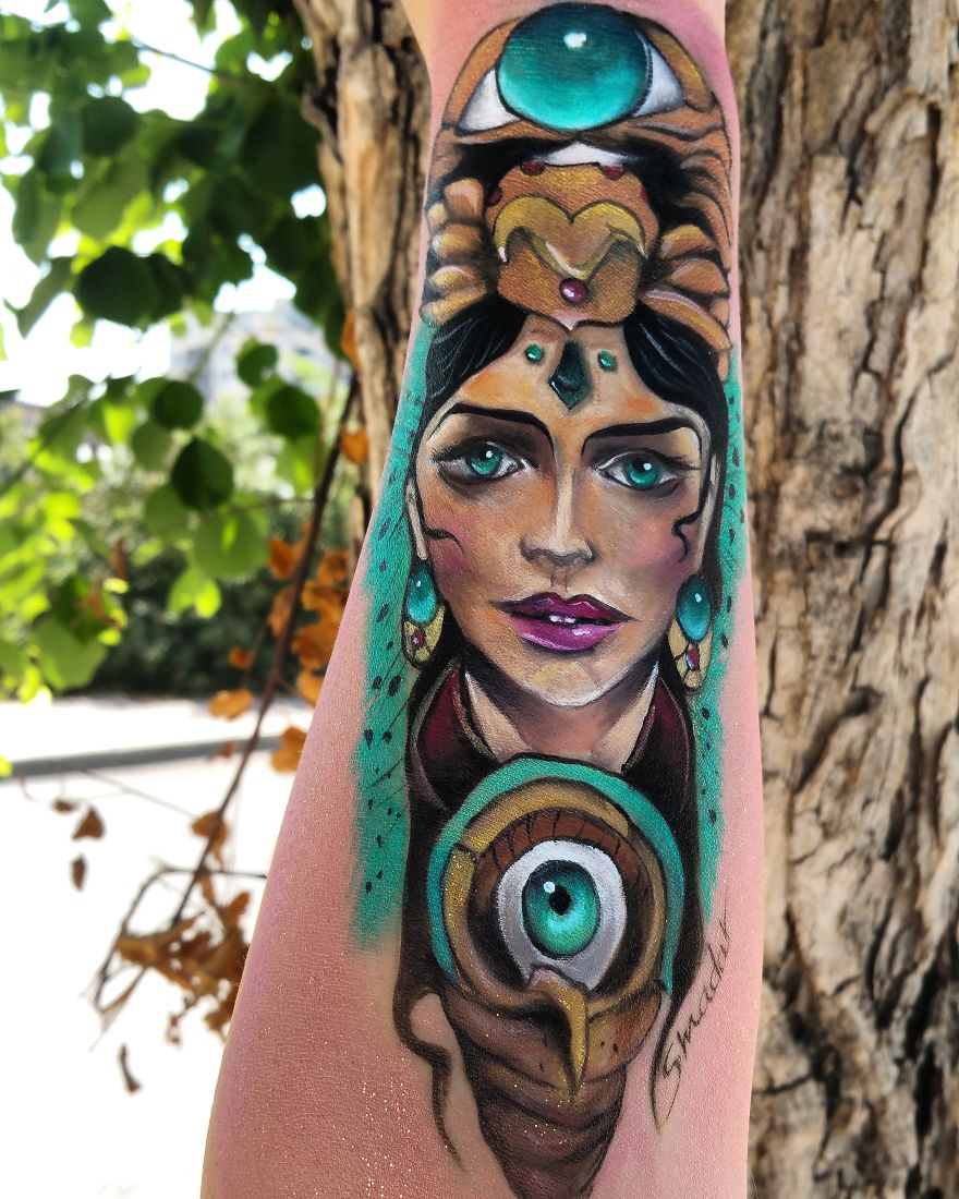 I Paint Intricate Faces Of Women On My Arms I Paint Intricate Faces Of Women On My Arms