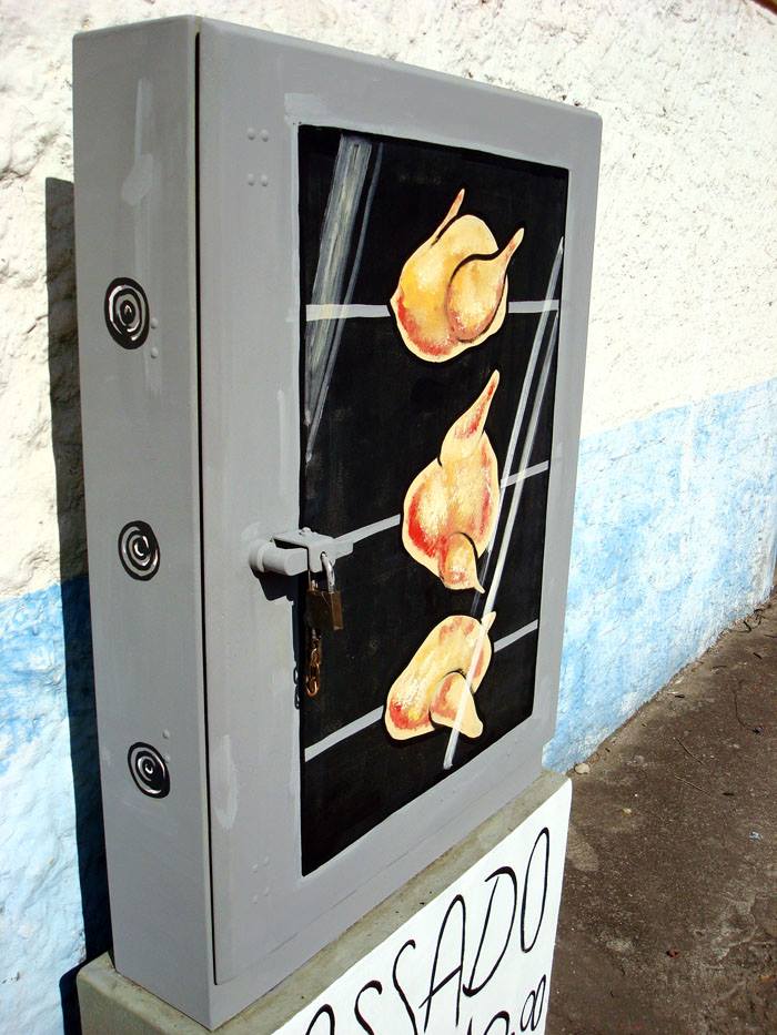 Artists Make The City More Fun By Turning Boring Everyday Objects Into Art Artists Make The City More Fun By Turning Boring Everyday Objects Into Art