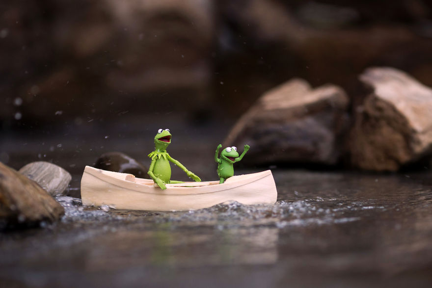 I Photograph Kermit The Frog Having Crazy Adventures I Photograph Kermit The Frog Having Crazy Adventures