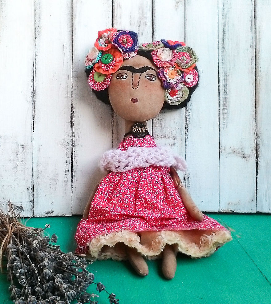 Attic Beauty: Textile Dolls By Alyona Razdorova
