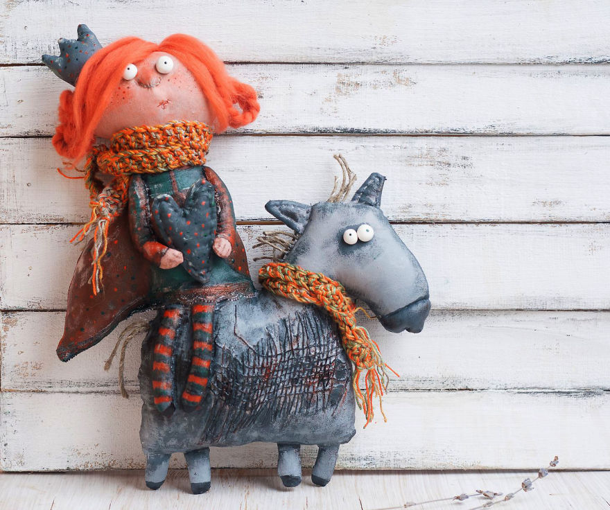 Attic Beauty: Textile Dolls By Alyona Razdorova