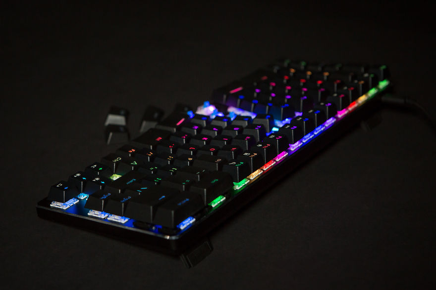 X-Bows: A Keyboard For More Comfortable Typing