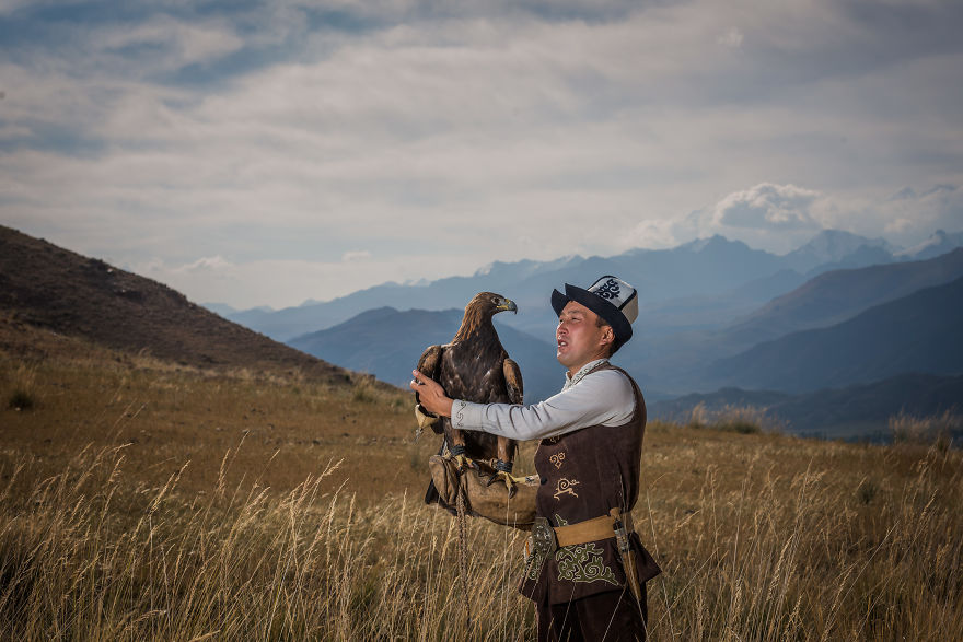 I Documented Bonding With A Bird