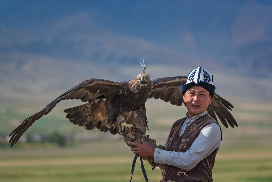 I Documented Bonding With A Bird