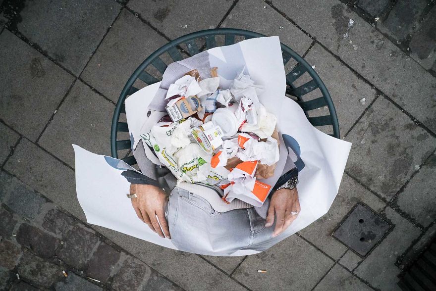 50 Incredibly Lucky Shots By Probably The Best Street Photographer In The World 50 Incredibly Lucky Shots By Probably The Best Street Photographer In The World