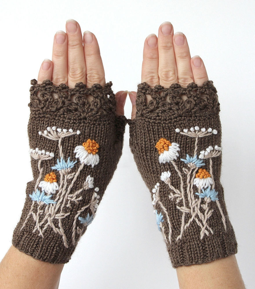 I Make Embroidered Mittens And Gloves That Will Keep Your Hands Warm