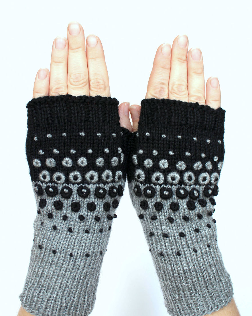 I Make Embroidered Mittens And Gloves That Will Keep Your Hands Warm