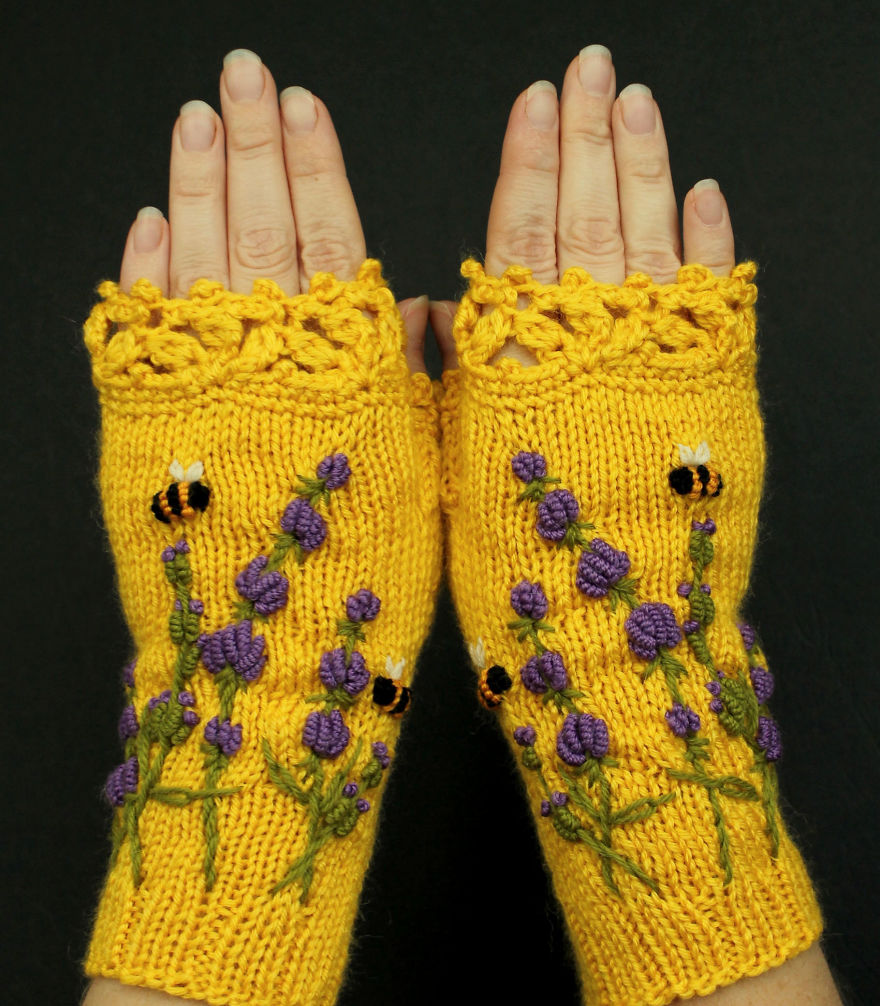 I Make Embroidered Mittens And Gloves That Will Keep Your Hands Warm