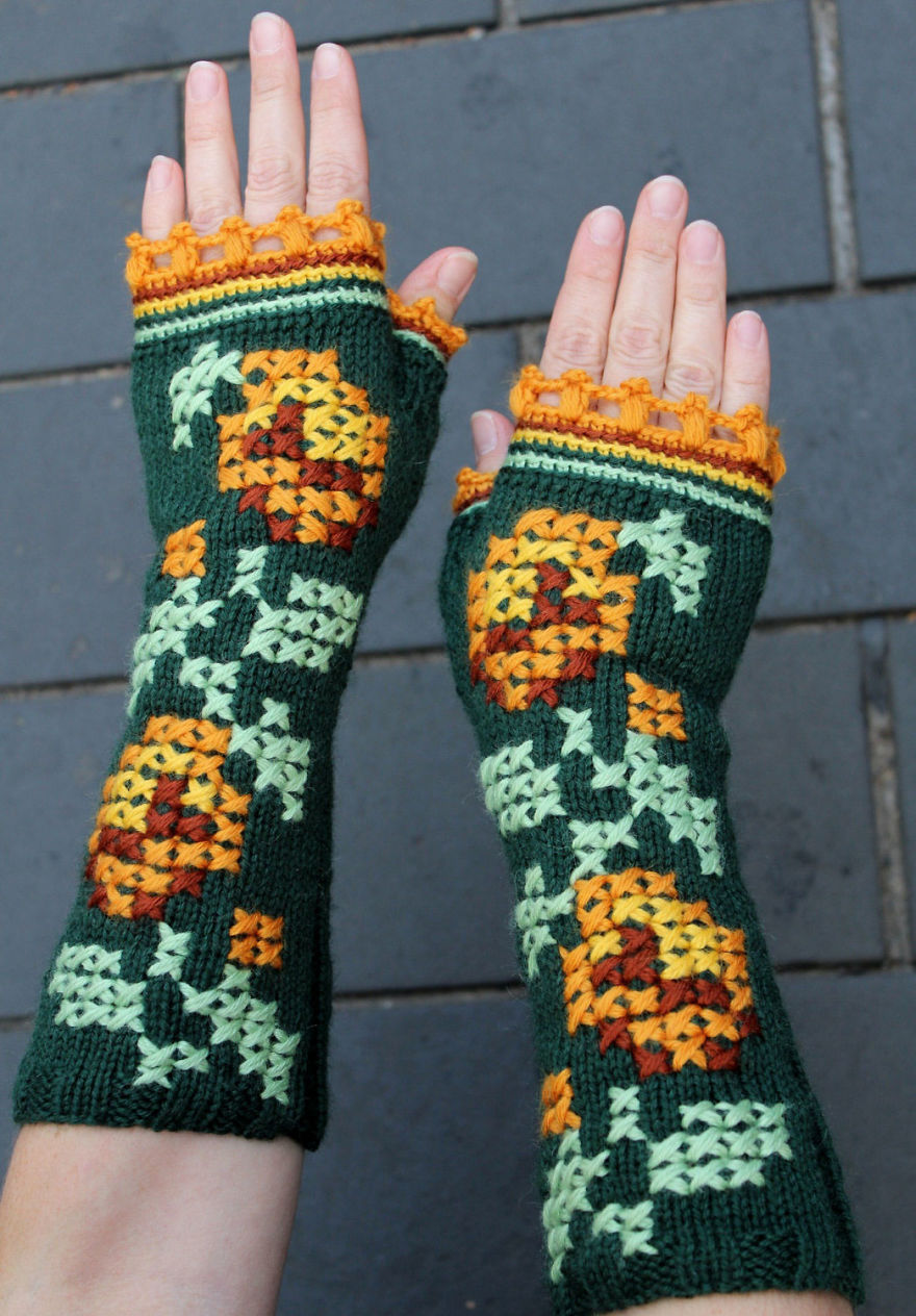 I Make Embroidered Mittens And Gloves That Will Keep Your Hands Warm