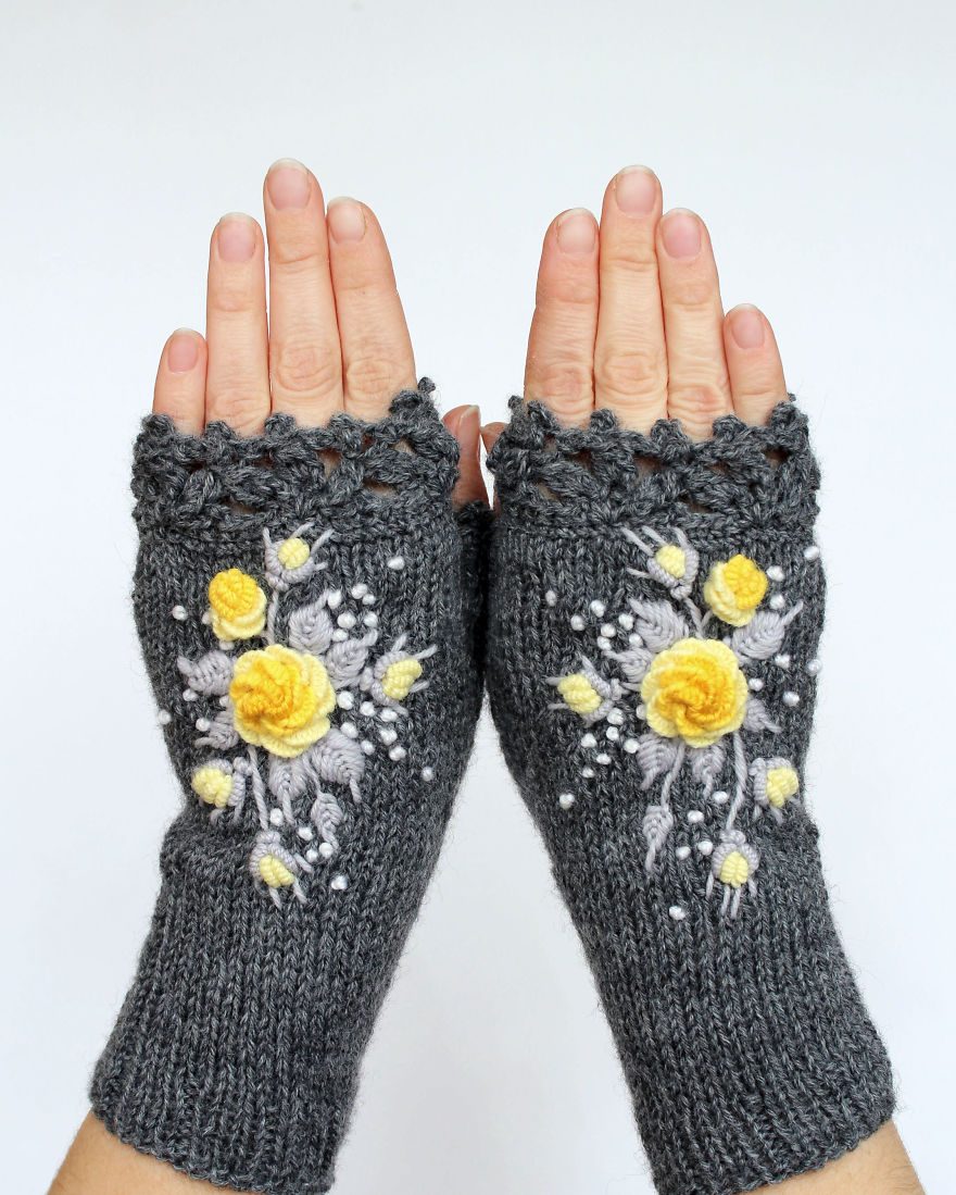 I Make Embroidered Mittens And Gloves That Will Keep Your Hands Warm