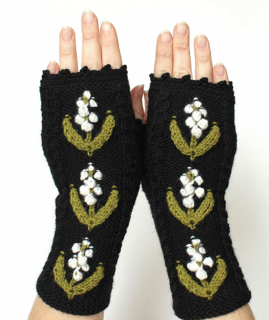 I Make Embroidered Mittens And Gloves That Will Keep Your Hands Warm