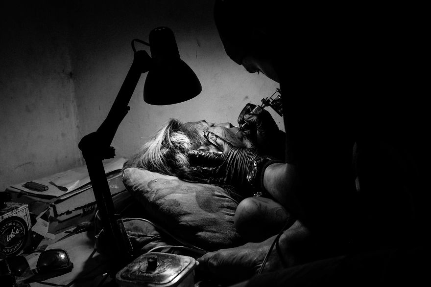 I Photographed Everyday Life Of Indonesian Street Punks I Photographed Everyday Life Of Indonesian Street Punks