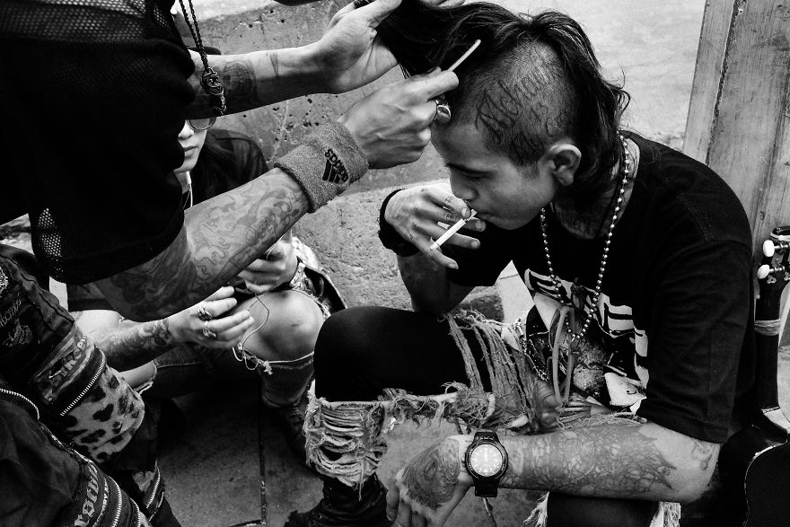 I Photographed Everyday Life Of Indonesian Street Punks I Photographed Everyday Life Of Indonesian Street Punks
