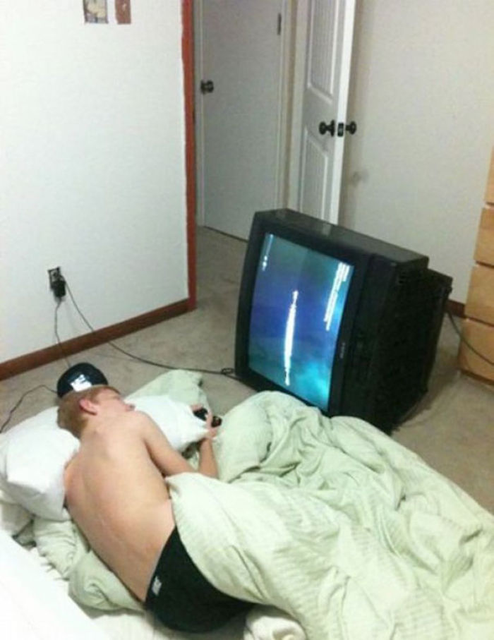35 People Who Took Laziness To Another Level 35 People Who Took Laziness To Another Level