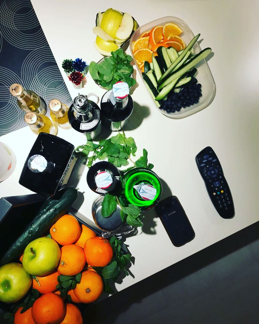 This Instagram Account Captures Surprising “Morning After” Tables This Instagram Account Captures Surprising “Morning After” Tables