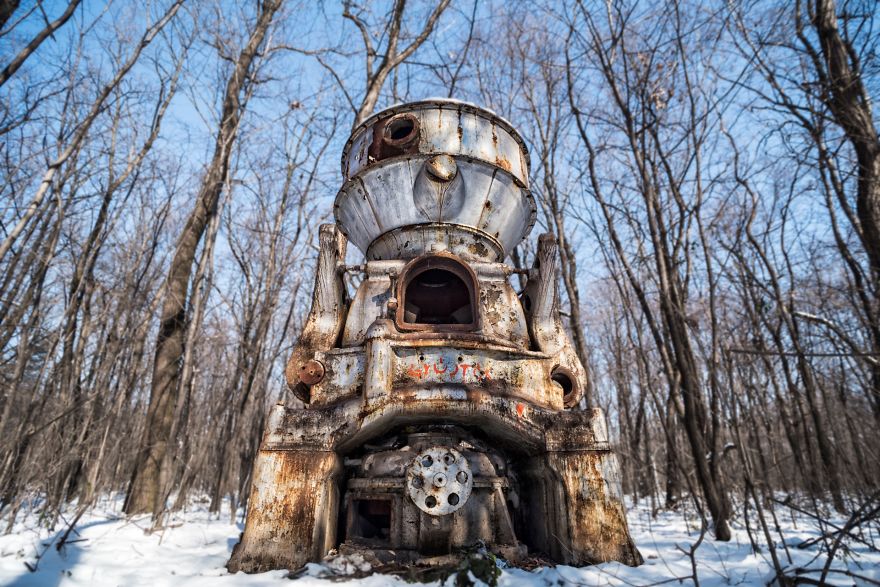 I Met Giant Machine Monsters In The Woods I Met Giant Machine Monsters In The Woods