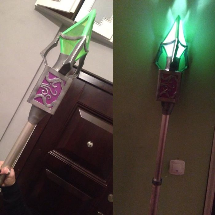 Magic Wand/staff Out Of Food Container And The Flash Light! Magic Wand/staff Out Of Food Container And The Flash Light!