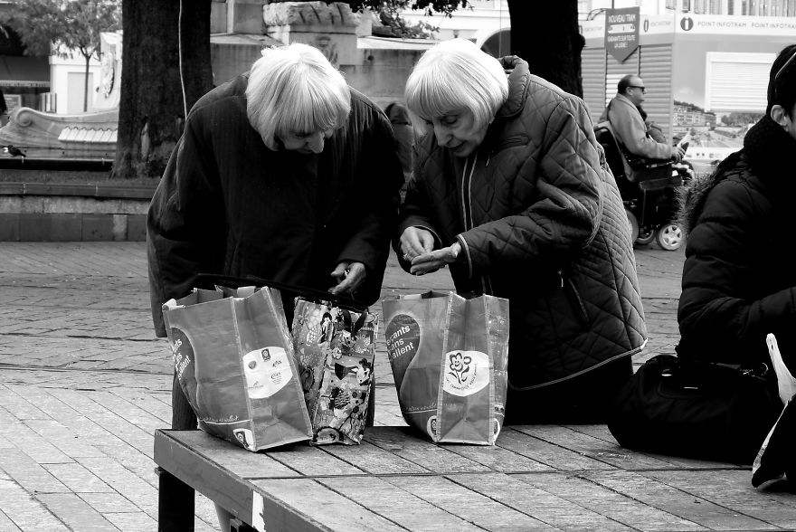 I Saw These Wonderful Twins In Nice, France