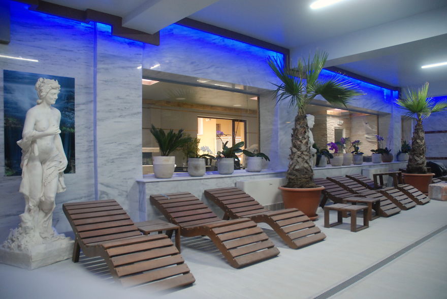 We Create Mural Paintings And Sculptures, Sometimes Inspired By Old Masters We Create Mural Paintings And Sculptures, Sometimes Inspired By Old Masters