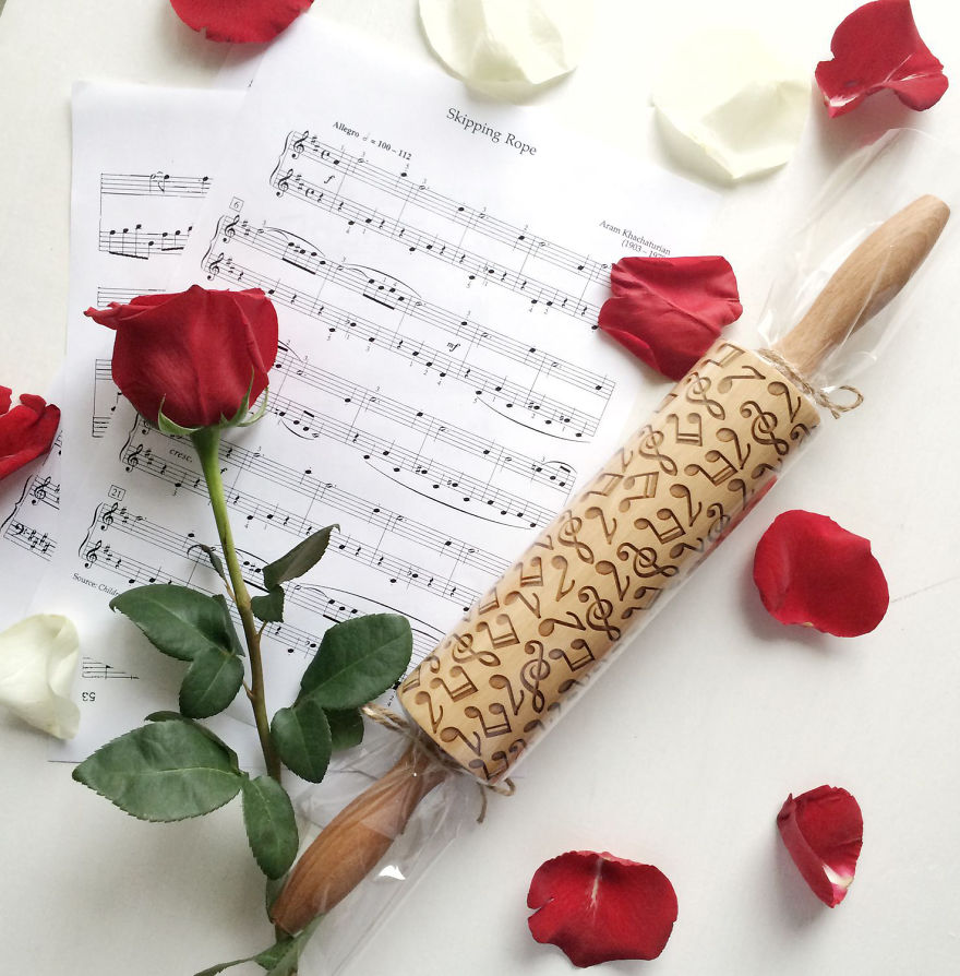 Rock’n’roll Your Gingerbread With Awesome Rolling Pins By Texturra Rock’n’roll Your Gingerbread With Awesome Rolling Pins By Texturra