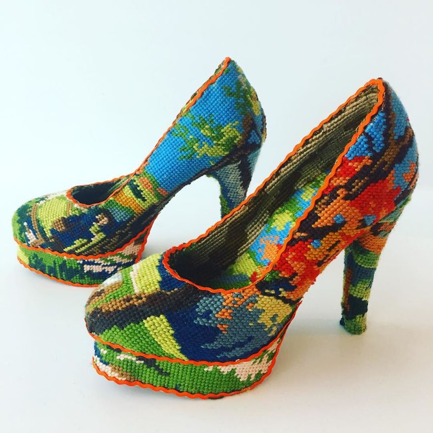 Artist Gives A Second Life To Vintage Household Objects By “Dressing Them Up” In Cross-Stitched Patterns Artist Gives A Second Life To Vintage Household Objects By “Dressing Them Up” In Cross-Stitched Patterns