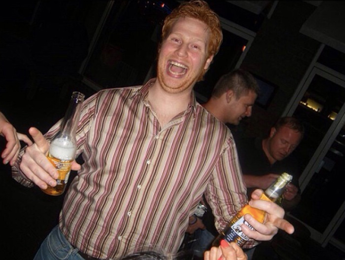 Barber Tells This ‘Shy’ Insurance Man To Grow A Beard, And It Ends Up Transforming His Life Barber Tells This ‘Shy’ Insurance Man To Grow A Beard, And It Ends Up Transforming His Life