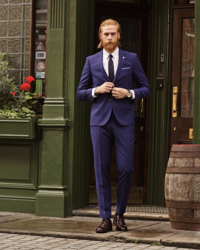 Barber Tells This ‘Shy’ Insurance Man To Grow A Beard, And It Ends Up Transforming His Life Barber Tells This ‘Shy’ Insurance Man To Grow A Beard, And It Ends Up Transforming His Life