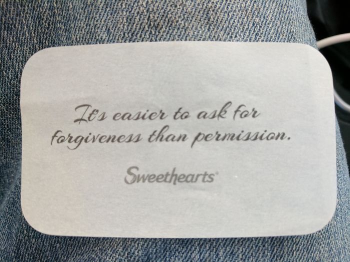 35 Valentine’s Design Fails That Probably Shouldn’t Have Been Approved 35 Valentine’s Design Fails That Probably Shouldn’t Have Been Approved