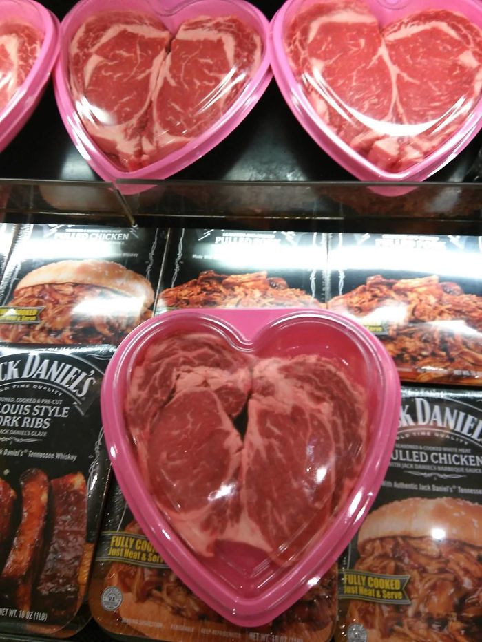 35 Valentine’s Design Fails That Probably Shouldn’t Have Been Approved 35 Valentine’s Design Fails That Probably Shouldn’t Have Been Approved