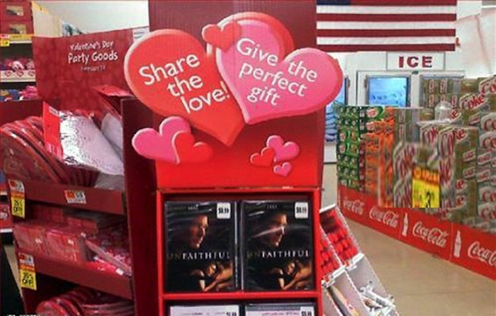 35 Valentine’s Design Fails That Probably Shouldn’t Have Been Approved 35 Valentine’s Design Fails That Probably Shouldn’t Have Been Approved