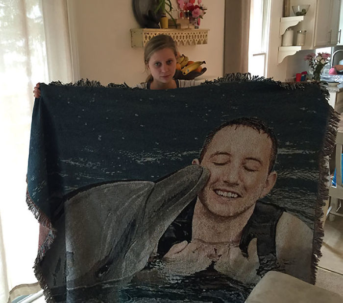 42 Funny Valentine’s Day Gifts And Cards By People With An Unconventional Definition Of Romance