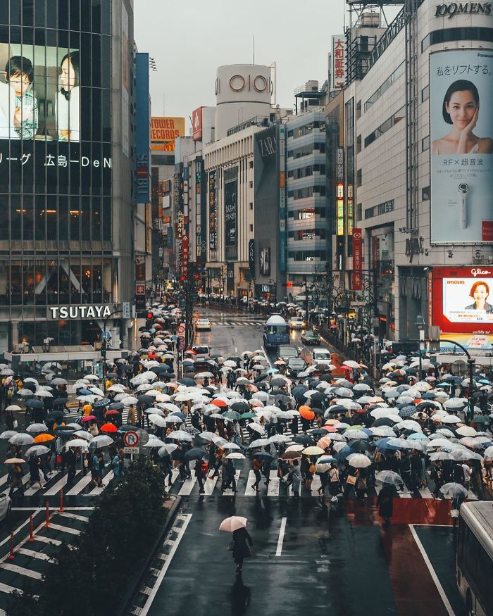 Photographer Captures The City Where Tradition Merges With Modernism, Tokyo
