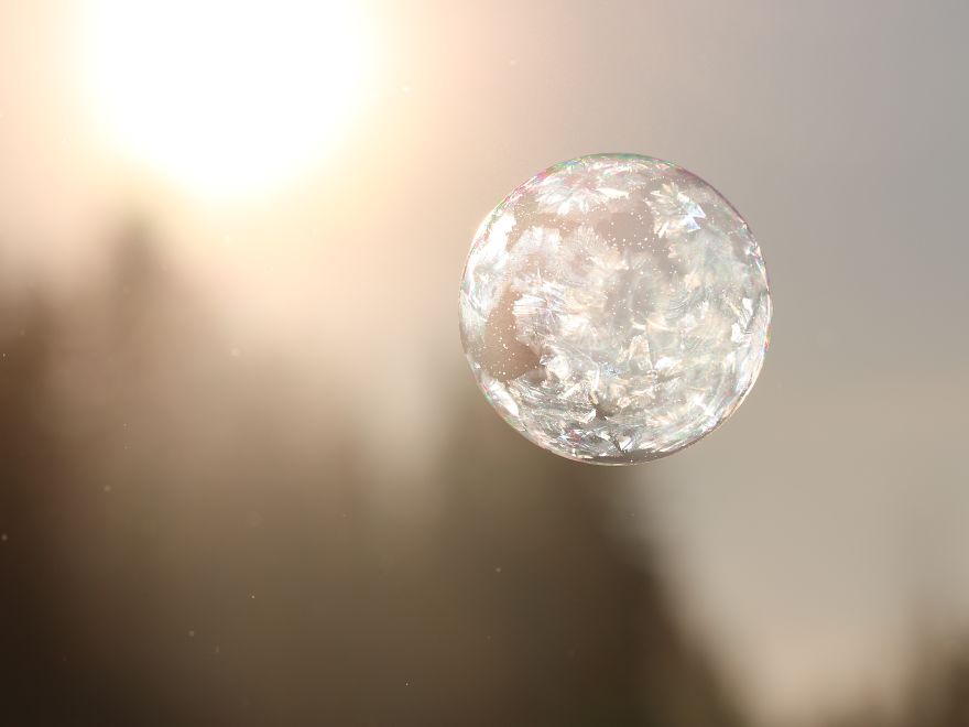 I Take Pictures Of Soap Bubbles That Freeze While Flying I Take Pictures Of Soap Bubbles That Freeze While Flying
